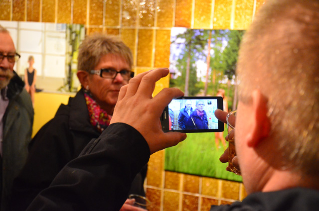 Linda Romppala vernissage från utställningen IN BETWEEN. Foto: Thomas Härdelin